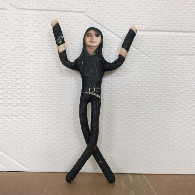 Boneco de Pelúcia Articulado M - Evoker Cosplay Prop avaliação e preço