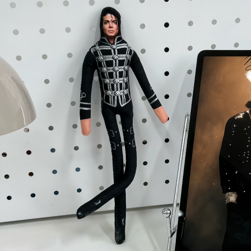 2026 Novo Estilo Boneco de Pel - Evoker Cosplay Prop avaliação e preço